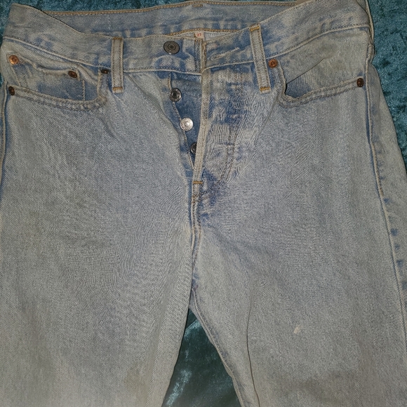 Levi's Denim - Levi's Wedgie Straight Distressed Jeans